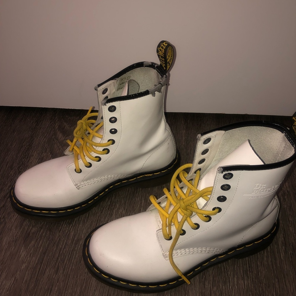 Women’s Dr. Martens 1460 boots